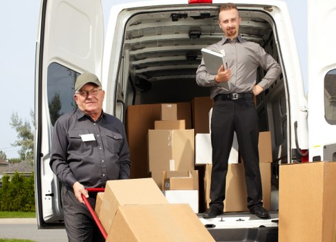 London street access and parking considerations for moving trucks